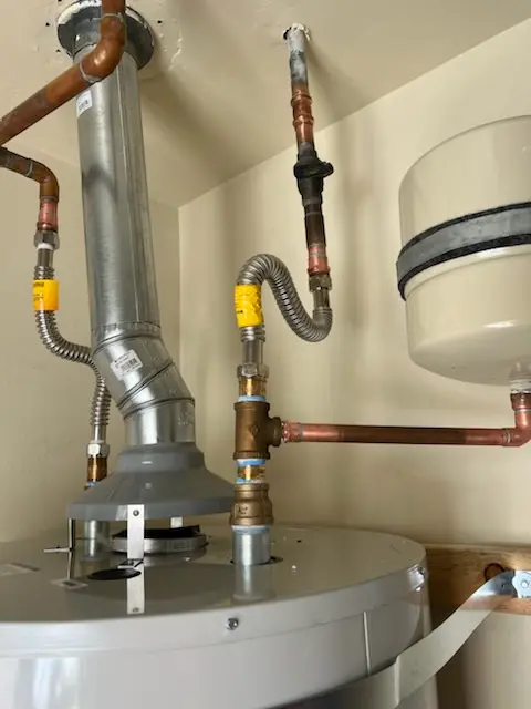 Water heater installation and plumbing repair in Central Gardens